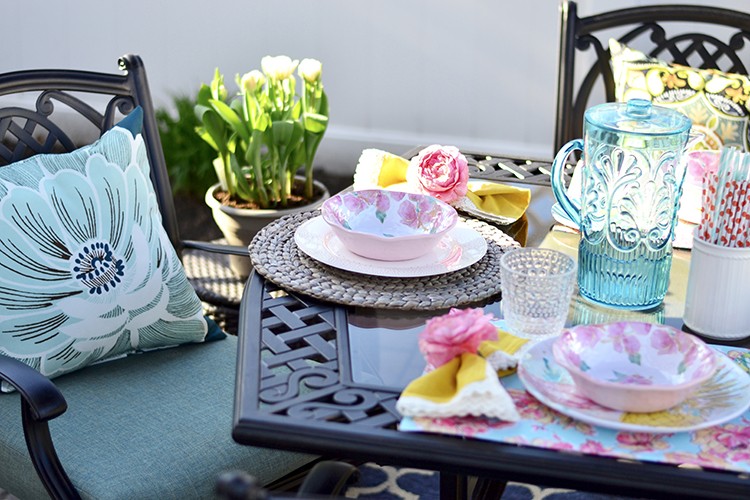 Trendy Blue Patio Makeover