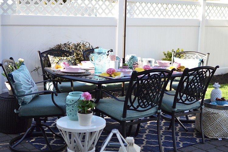 Trendy Blue Patio Makeover