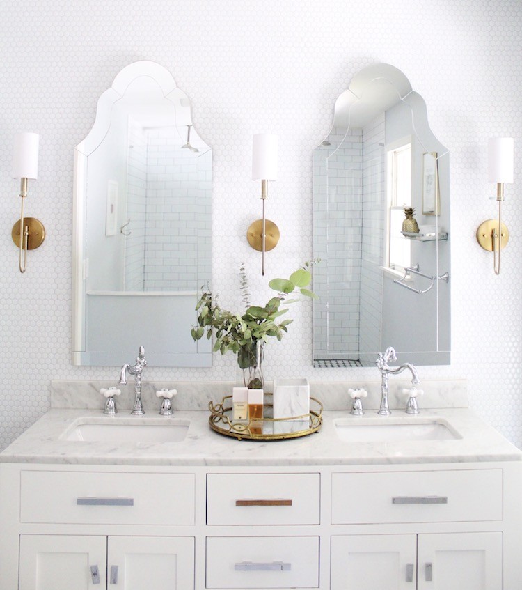 Bathroom backsplash