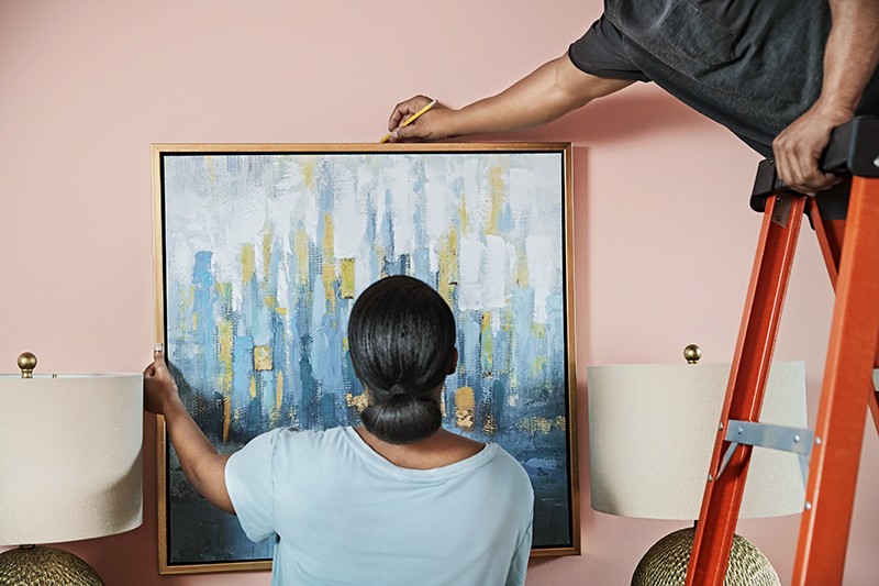 How To Hang Picture - Mark placement