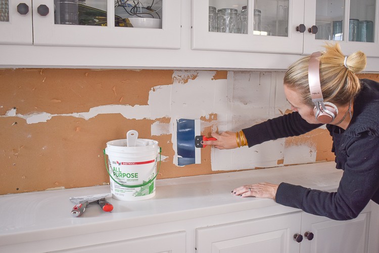 7 Easy Steps to Install a Marble Hexagon Tile Kitchen Backsplash