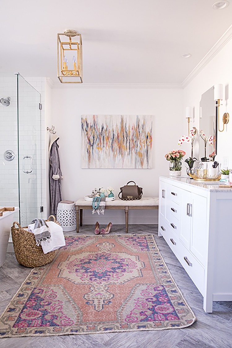 Master Bath Makeover with Colorful Accessories