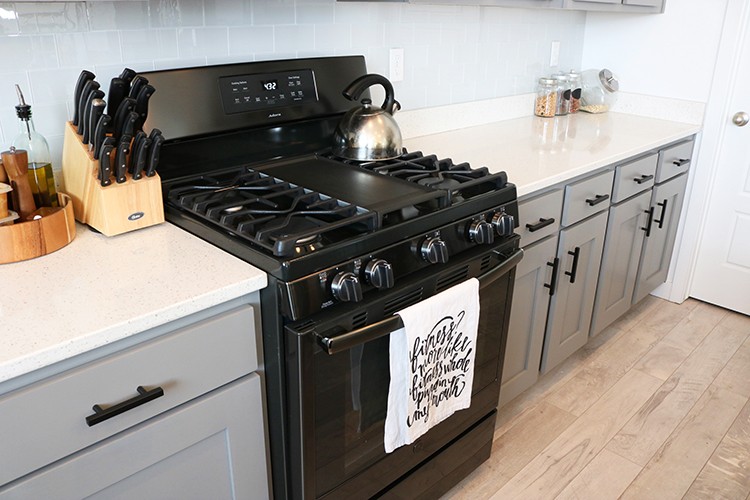 styling GE black stainless steel kitchen appliances
