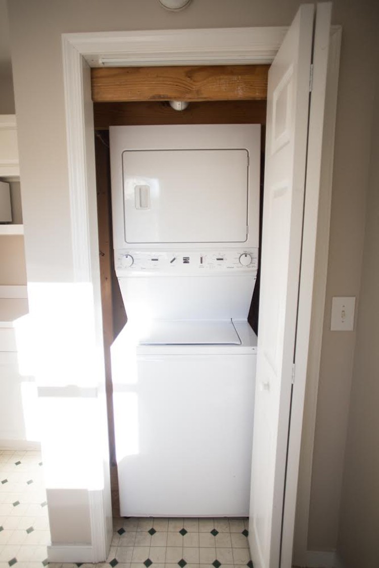 See how blogger Miranda Anderson from Live Free Creative Co. transforms her small laundry room closet space with the help of Samsung appliances.