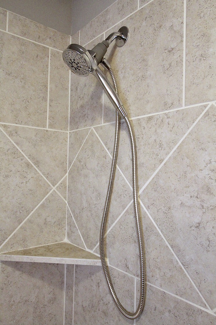 MOEN Magnetix Shower Head