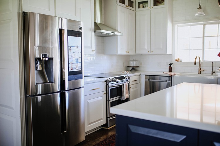Uyen Carlson upgrades her home with sleek new kitchen appliances that are high tech and easy-to-use. Find out how she completely transformed her kitchen.