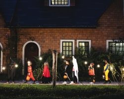 How Much Trick-Or-Treating Would It Take to Power Your Halloween Decorations? | Direct Energy Blog