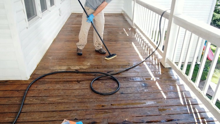 Mike Poorman of Woodshop Mike completely transformed his outdated back porch into an outdoor oasis for both family and friends to enjoy.