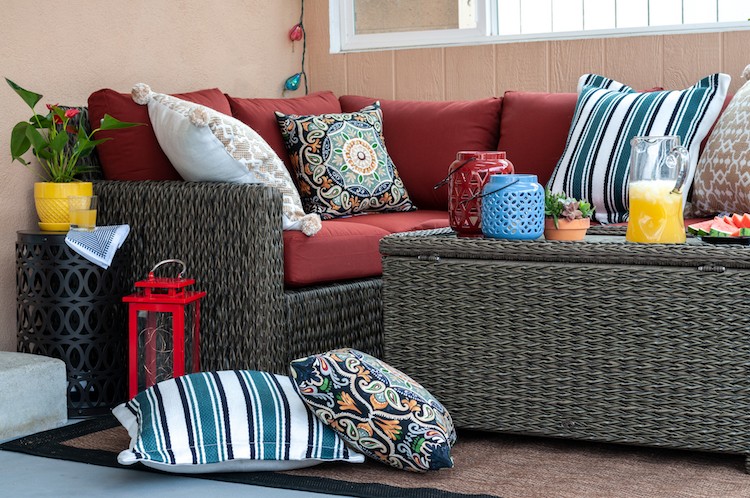 Outdoor Patio Furniture for Small Spaces 