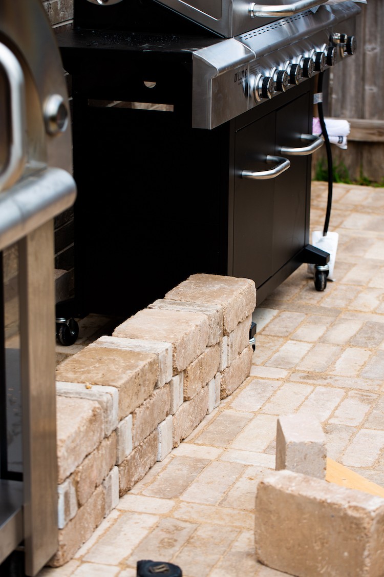 Outdoor Kitchen