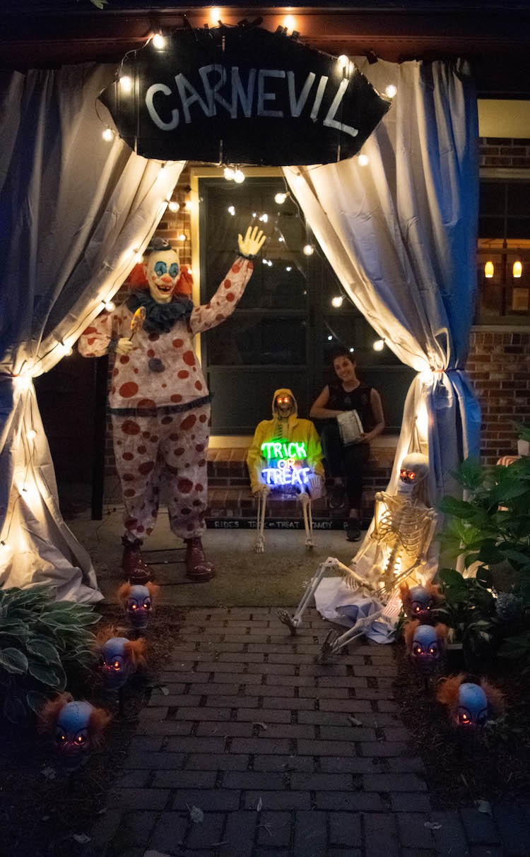 Creating a Spooky Carnival Porch Display for Halloween