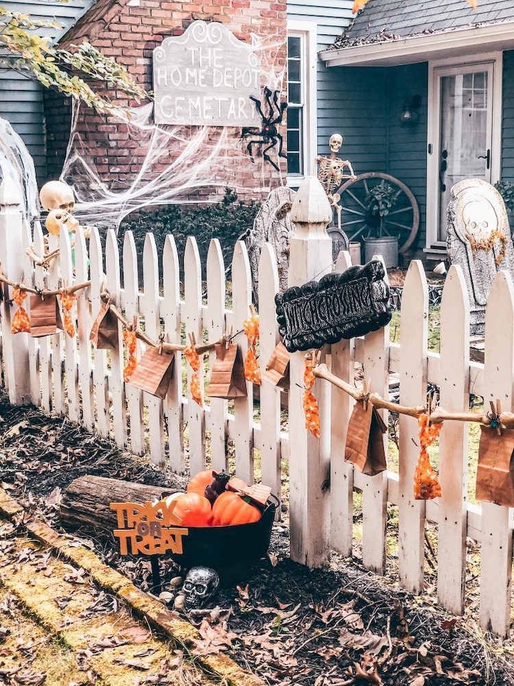 Creating A Ghostly Graveyard For Halloween